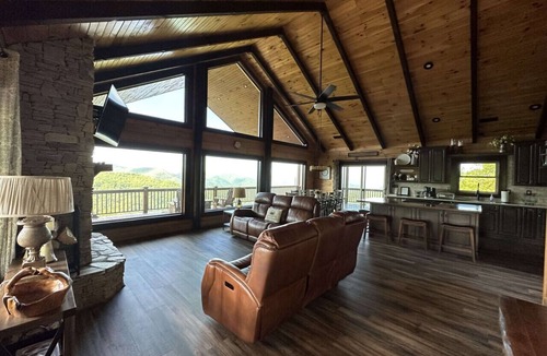 Bryson City Cabin | Almost Heaven Cabin - Best Views Ever