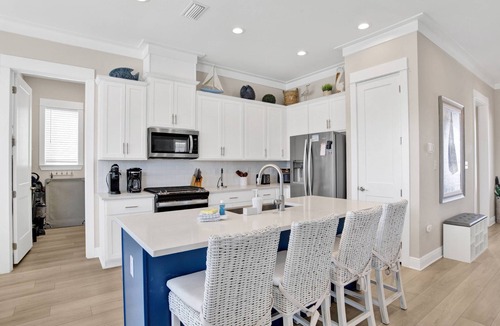 Orange Beach House | Almost Heaven | Pet-Friendly + Pool + Putting Green