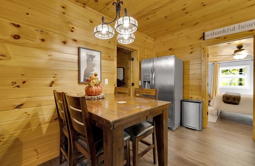 Valley Head Apartment | Almost Mentone A