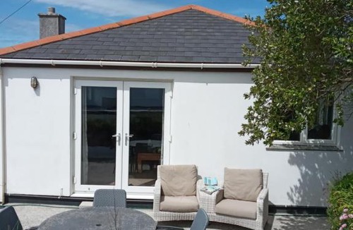 Praa Sands House | Almost on the beach at Salakee