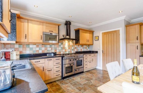 Alnmouth House | Alnmouth Close to beach with Private parking.