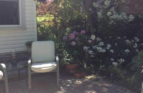 Niagara-on-the-Lake Cottage | Alnwick Cottage, quaint and comfortable