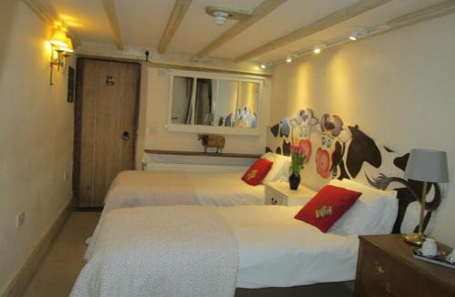 Alnwick Bed & Breakfast | Alnwick Lodge West Cawledge Park