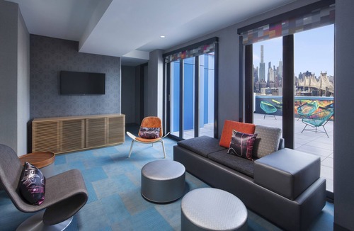 Hunters Point Hotel | Aloft by Marriott Long Island City-Manhattan View