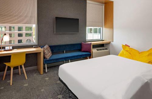 Chapel Hill Hotel | Aloft by Marriott Chapel Hill