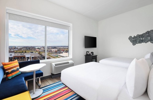 West Chester Hotel | Aloft by Marriott Cincinnati West Chester