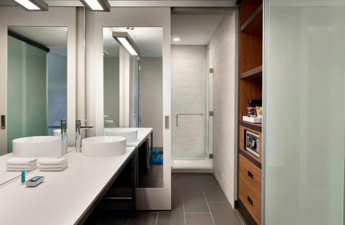 Beaverton Hotel | Aloft by Marriott Hillsboro-Beaverton