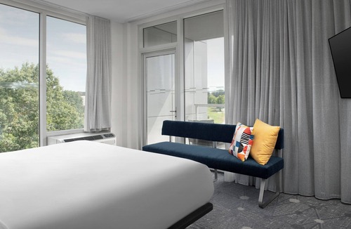 Beaverton Hotel | Aloft by Marriott Hillsboro-Beaverton