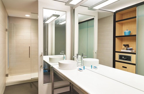 Downtown Louisville Hotel | Aloft by Marriott Louisville Downtown