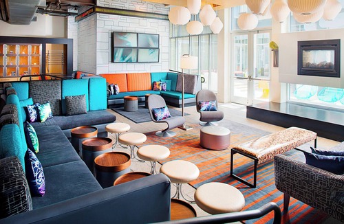 Primos Secane Hotel | Aloft by Marriott Philadelphia Airport