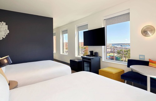 Portland Hotel | Aloft by Marriott Portland Downtown Waterfront ME