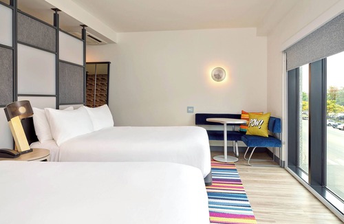 Portland Hotel | Aloft by Marriott Portland Downtown Waterfront ME