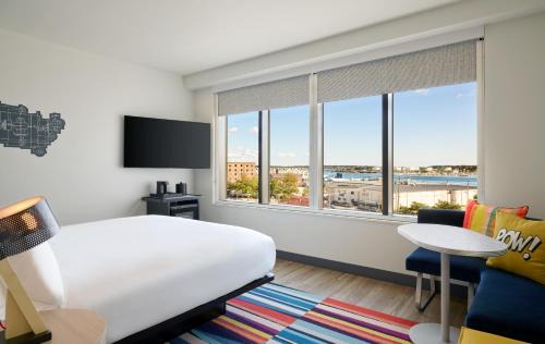 Portland Hotel | Aloft by Marriott Portland Downtown Waterfront ME