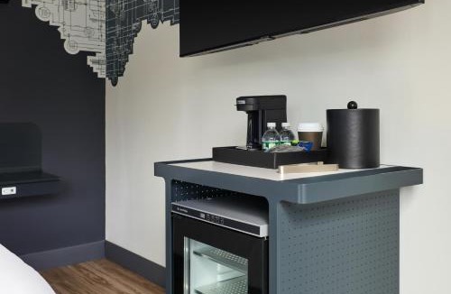 Portland Hotel | Aloft by Marriott Portland Downtown Waterfront ME