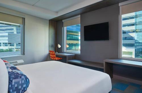 Collin County Hotel | Aloft by Marriott Richardson