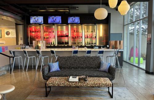 Rogers Hotel | Aloft by Marriott Rogers-Bentonville