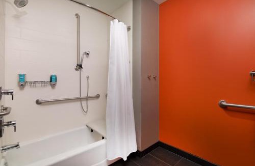 SeaTac Hotel | Aloft by Marriott Seattle Sea-Tac Airport