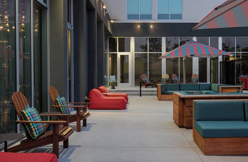 Conroe Hotel | Aloft by Marriott Shenandoah Woodlands Area