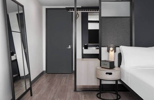 Conroe Hotel | Aloft by Marriott Shenandoah Woodlands Area