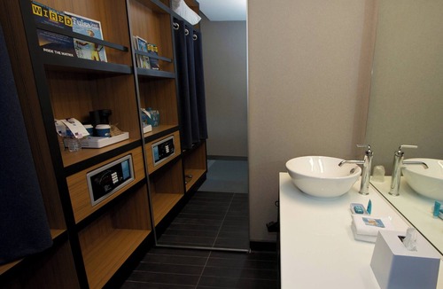 South Tulsa Hotel | Aloft by Marriott Tulsa