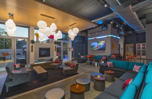 College Station Hotel | Aloft by Marriott College Station