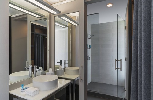 College Station Hotel | Aloft by Marriott College Station