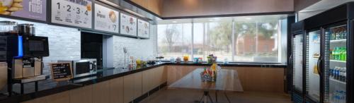 Brazos Hotel | Aloft by Marriott Waco Downtown