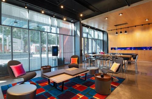Brazos Hotel | Aloft by Marriott Waco Downtown