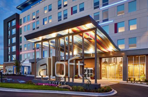 Twin Brook Hotel | Aloft Chattanooga Hamilton Place