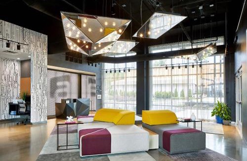 Twin Brook Hotel | Aloft Chattanooga Hamilton Place