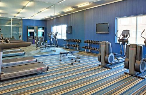 Greenbrier East Hotel | Aloft Chesapeake