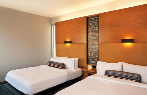 Greenbrier East Hotel | Aloft Chesapeake