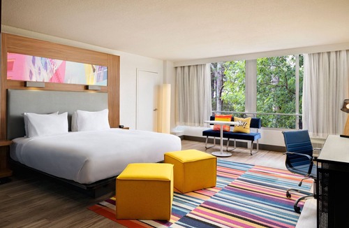 Ludlam Hotel | Aloft Miami Dadeland