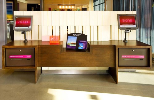 Mount Laurel Hotel | Aloft Mount Laurel