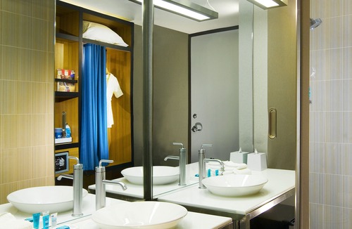 Mount Laurel Hotel | Aloft Mount Laurel