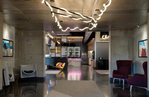Central Sarasota Hotel | Aloft Sarasota