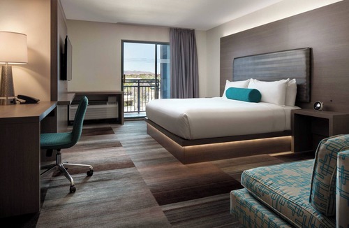 Entertainment District Hotel | Aloft Scottsdale