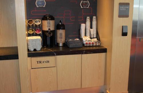 Lakefront Hotel | Aloft Syracuse Inner Harbor