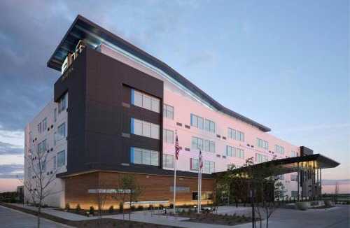 Waukee Hotel | Aloft Waukee