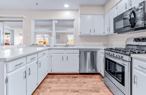 Woodstone House | Aloha: 4Br Private Pool Tiki Bar & Game Lounge!