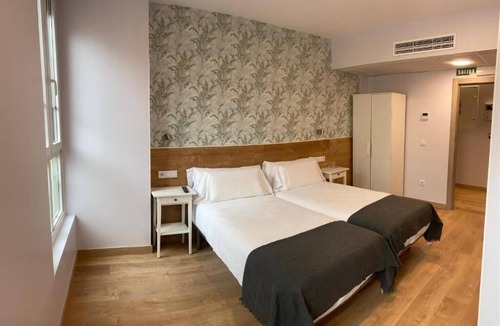 Segundo Ensanche Hostel | Aloha Hostel
