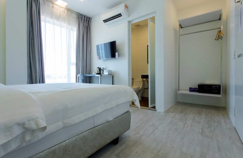 Pontian Hotel | Aloha Hotel