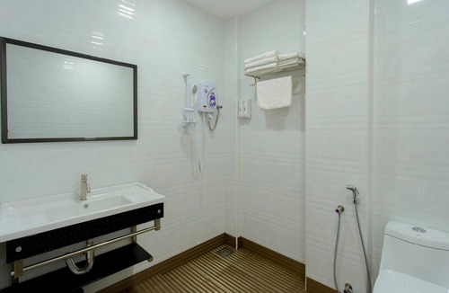 Pontian Hotel | Aloha Hotel