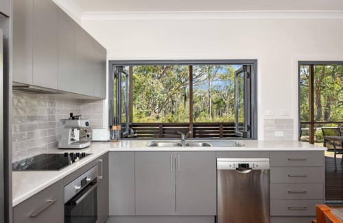 Kioloa House | Aloha Kioloa Summary: