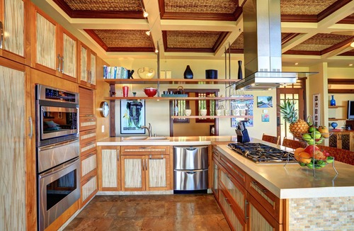 Historic Lahaina Front Street House | Aloha Spirit Maui 2 Bedroom Home by RedAwning