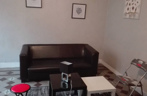 Albert Apartment | Aloha Studio: apartment