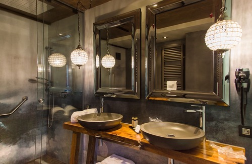 Ainsa-Sobrarbe Hotel | Alojamientos Ainsa Sanchez