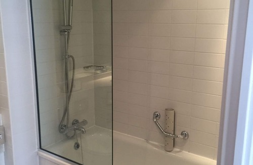 Bellshill Hotel | Alona Hotel