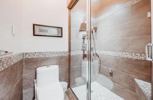 Montgomery Hotel | Along River Ridge