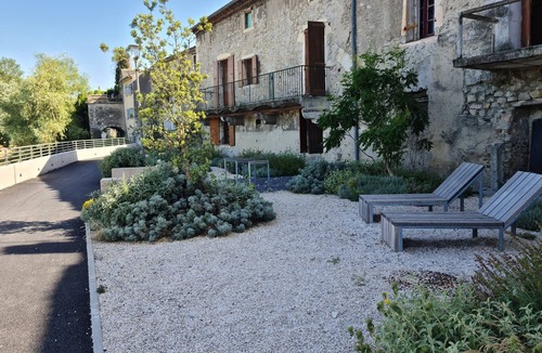 Baix House | Along the Rhône, Baix